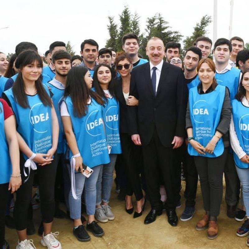 Gənclərə güvənən, gəncləri dəstəkləyən lider 